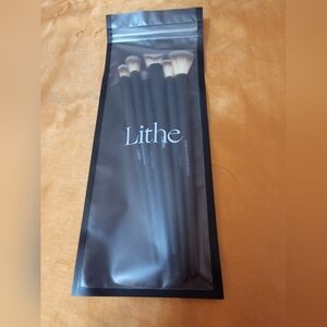 NIB Lithe Beauty Everyday Brush Set
